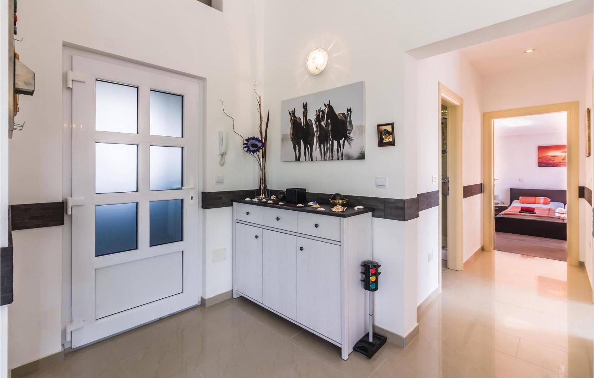 Stunning Apartment In Fazana With House Sea View Экстерьер фото
