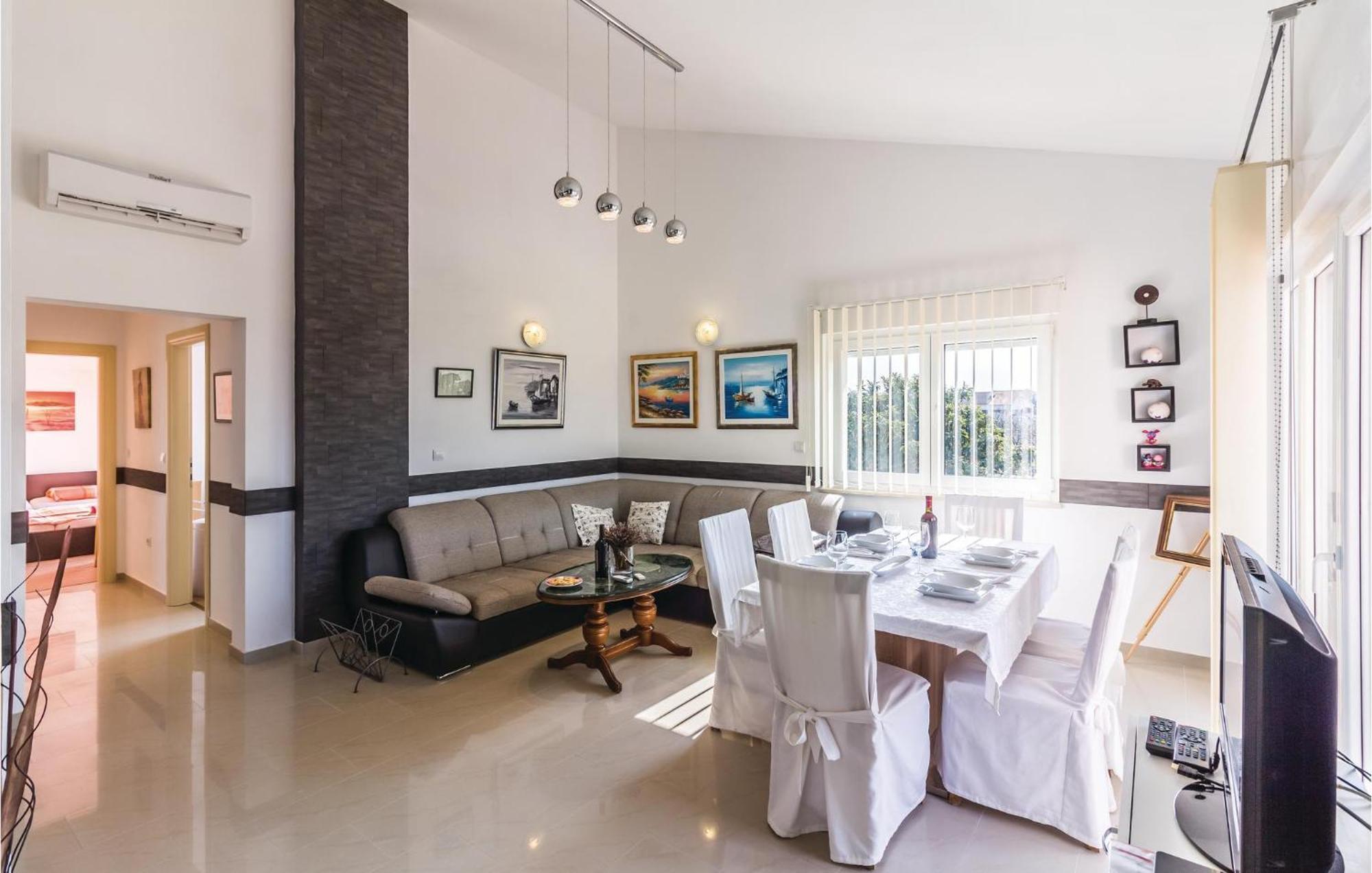 Stunning Apartment In Fazana With House Sea View Экстерьер фото