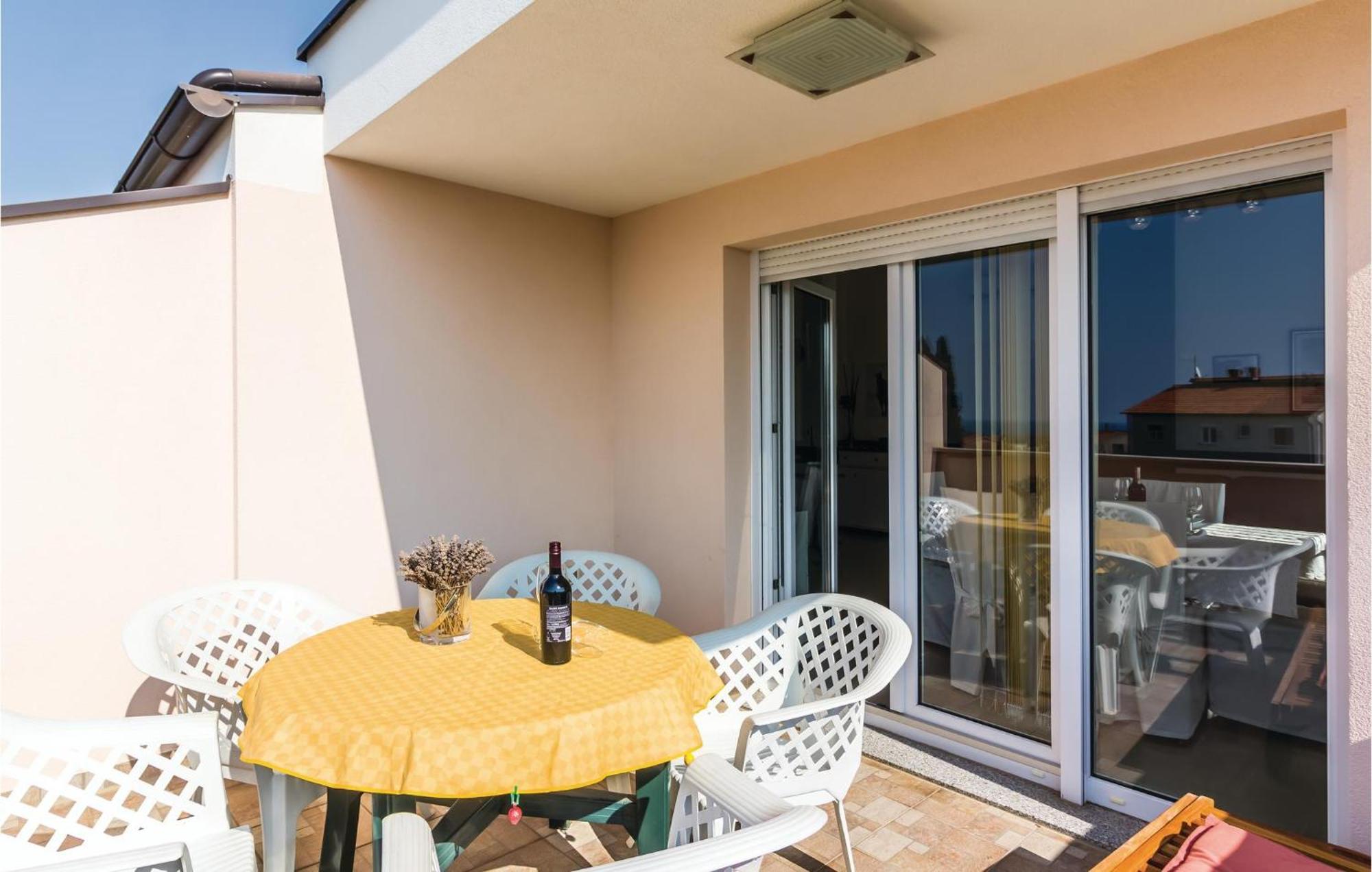 Stunning Apartment In Fazana With House Sea View Экстерьер фото